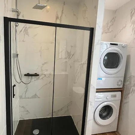 Superbe F3 Meublé , Hyper Centre, Fibre, Idéal Pro * Montluçon