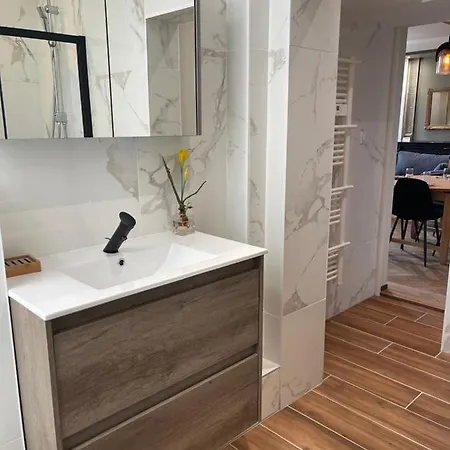 Apartamento Superbe F3 Meublé , Hyper Centre, Fibre, Idéal Pro Montluçon