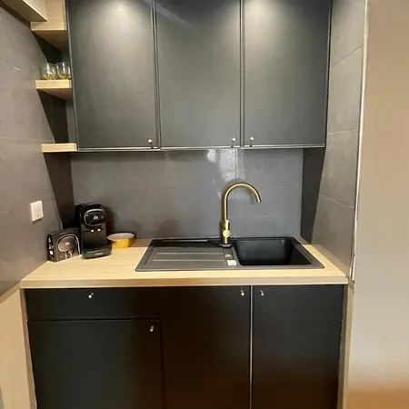 Superbe F3 Meublé , Hyper Centre, Fibre, Idéal Pro *