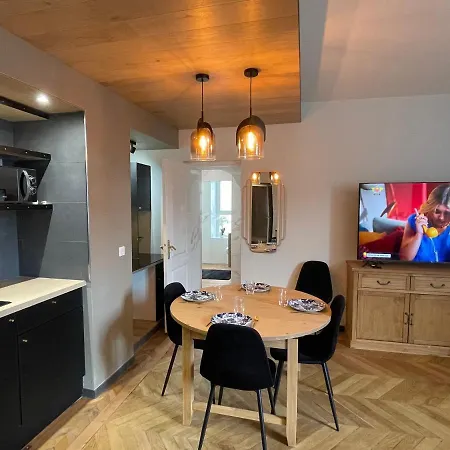 Superbe F3 Meuble , Hyper Centre, Fibre, Ideal Pro Apartment *