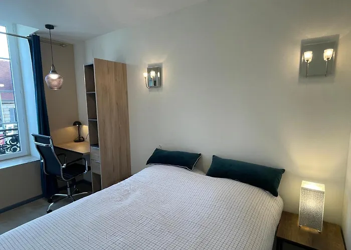 Apartment Superbe F3 Meuble , Hyper Centre, Fibre, Ideal Pro Montlucon